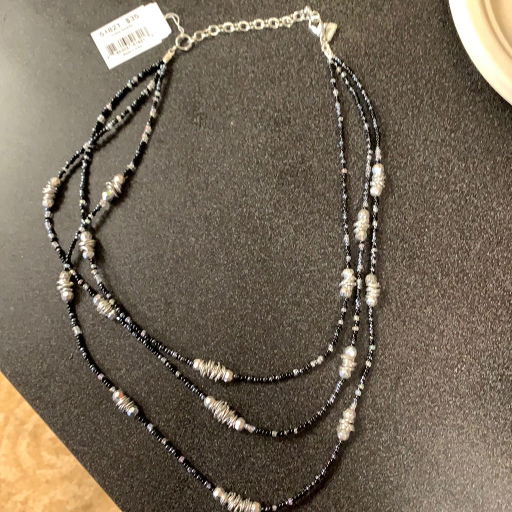 Vivi Glass-Beaded 3 Tier Necklace 15$